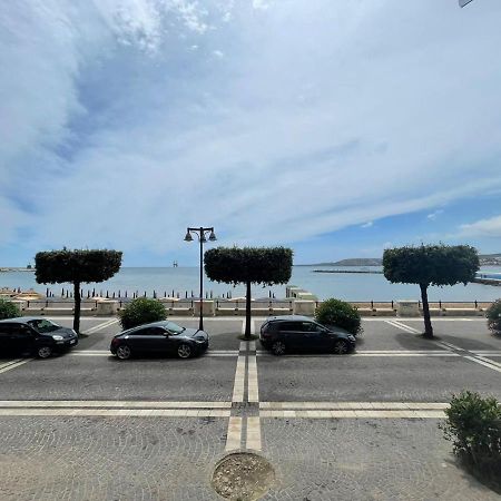 La Finestra Sul Mare B&B 克罗托内 外观 照片
