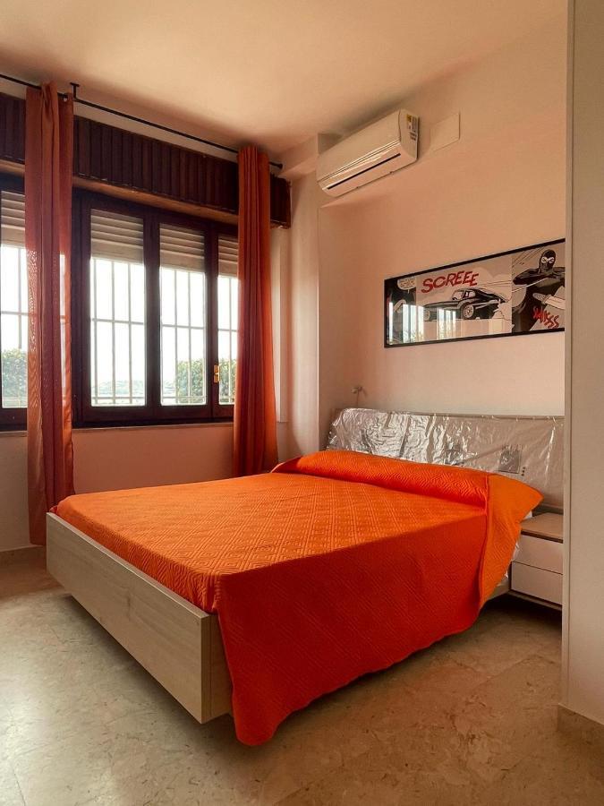 La Finestra Sul Mare B&B 克罗托内 外观 照片