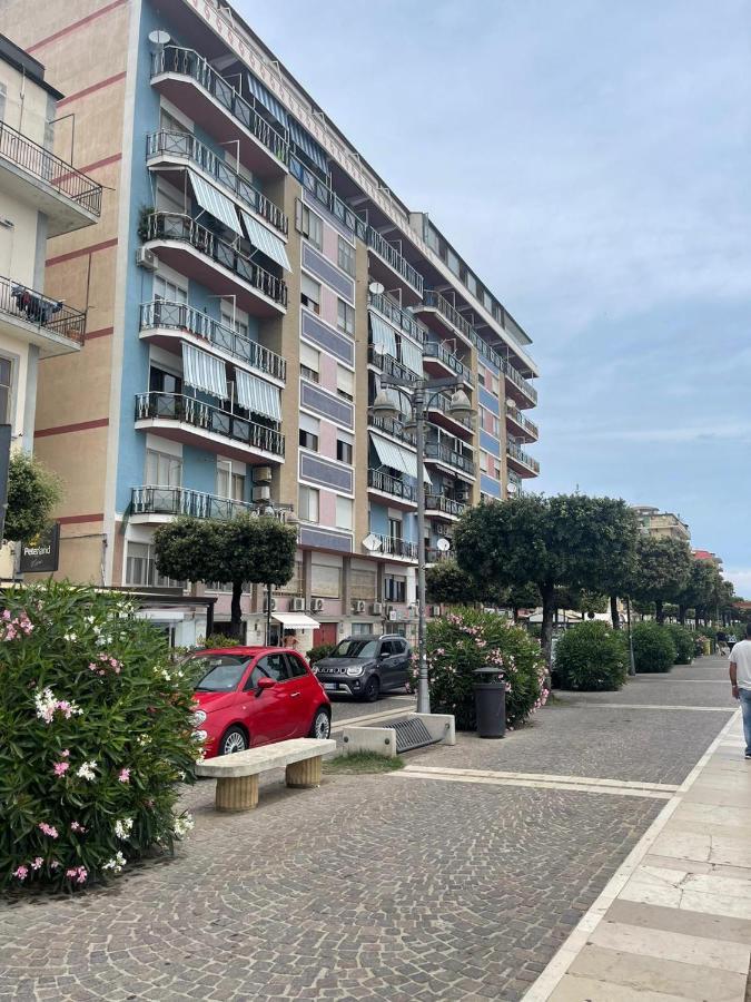 La Finestra Sul Mare B&B 克罗托内 外观 照片