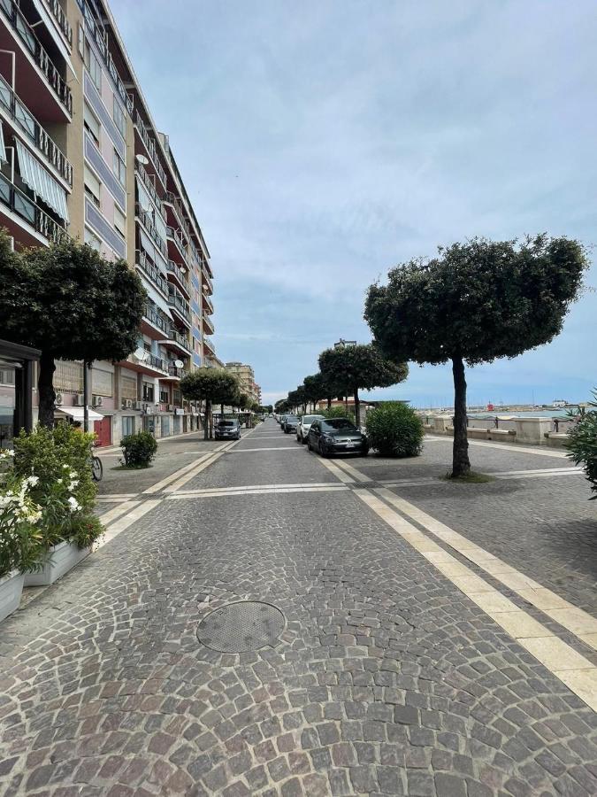 La Finestra Sul Mare B&B 克罗托内 外观 照片