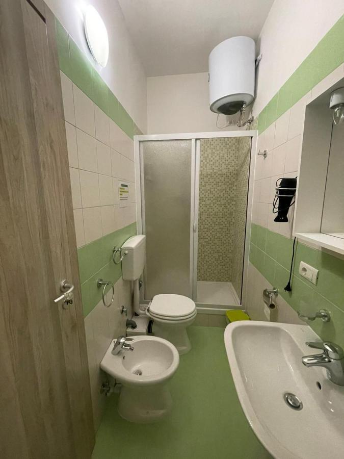 La Finestra Sul Mare B&B 克罗托内 外观 照片