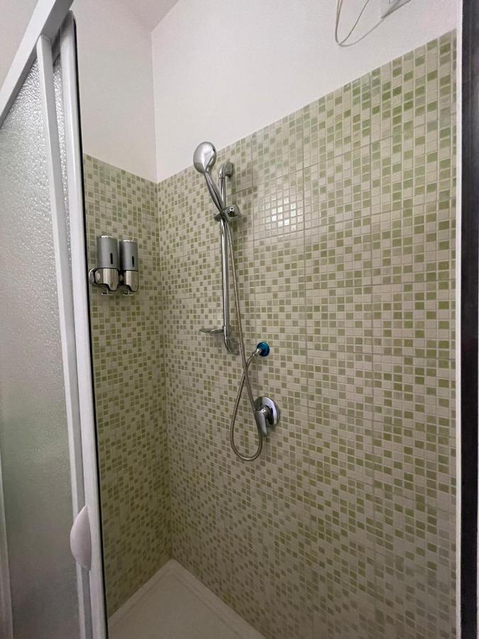 La Finestra Sul Mare B&B 克罗托内 外观 照片