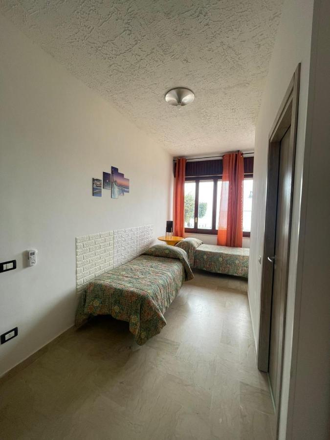 La Finestra Sul Mare B&B 克罗托内 外观 照片